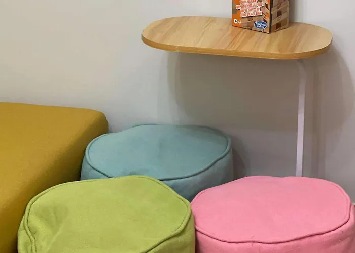 Yuli Hennessy Crib & Staycation Near Sm Fairview